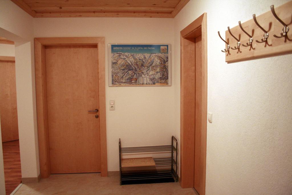 Haus Burbach Lägenhet Zellberg Exteriör bild